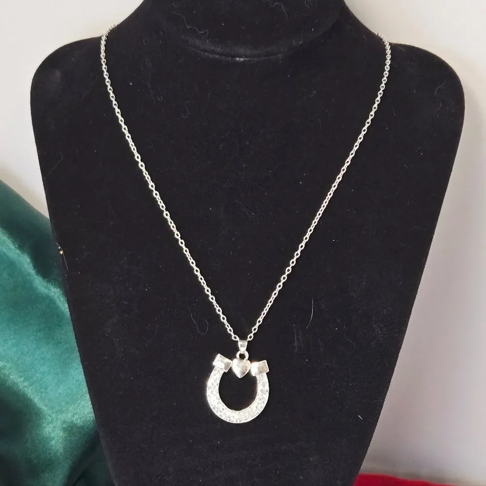 Silver Horseshoe Pendant Necklace Rhinestone Lucky Charm Equestrian Jewelry 20
